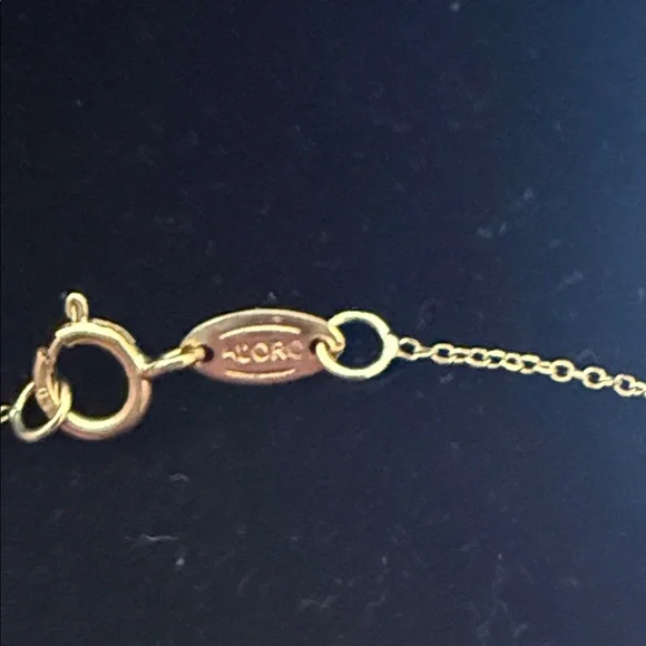 18k Solid Gold Crescent Moon Pendant Necklace - Women Jewelry - Picture 6 of 14